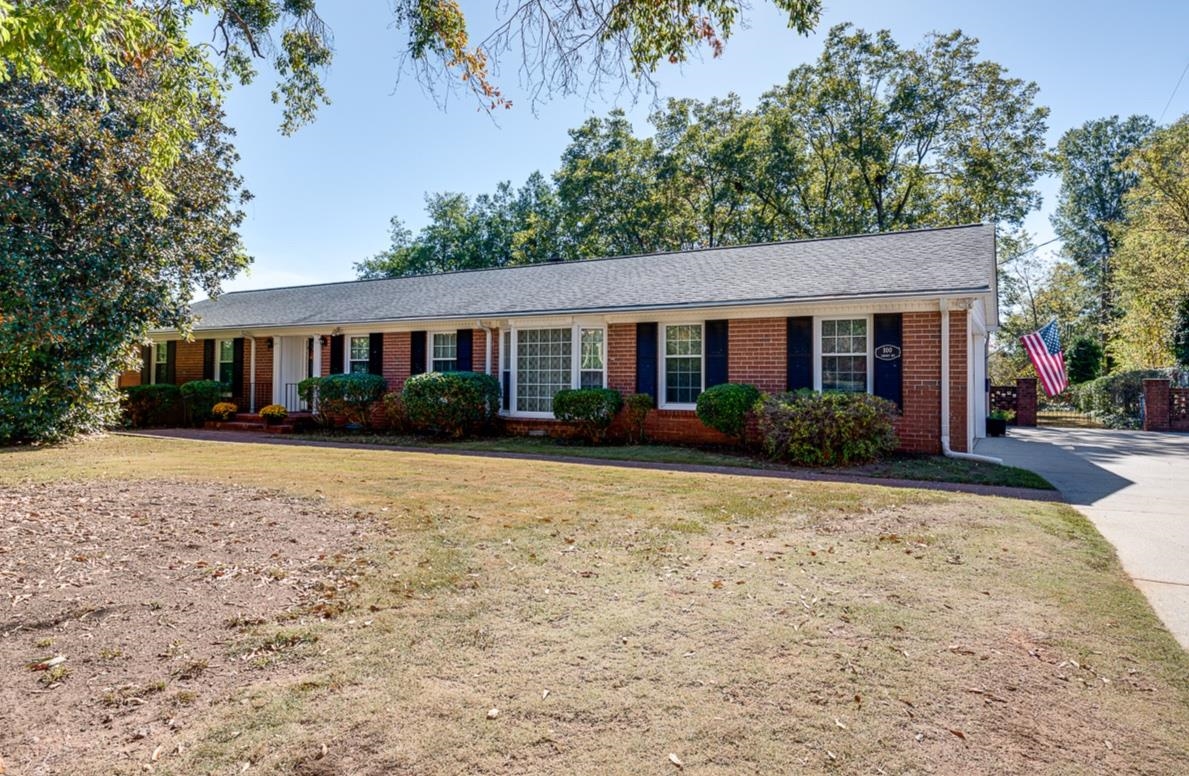 100 Emory Road Spartanburg, SC 29307 - Photo 1 of 19