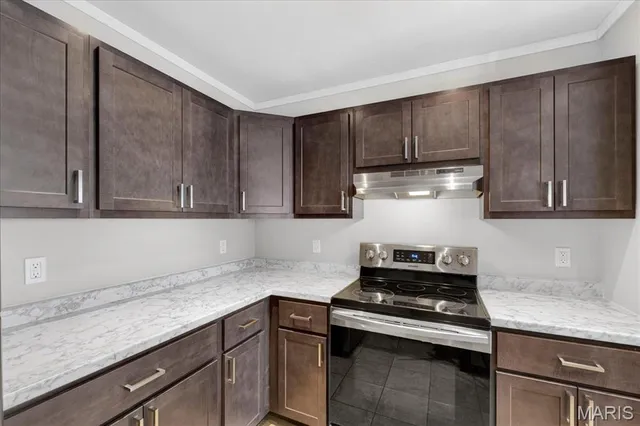 $177,000 | 850 Liberty Village Drive, Florissant, MO 63031