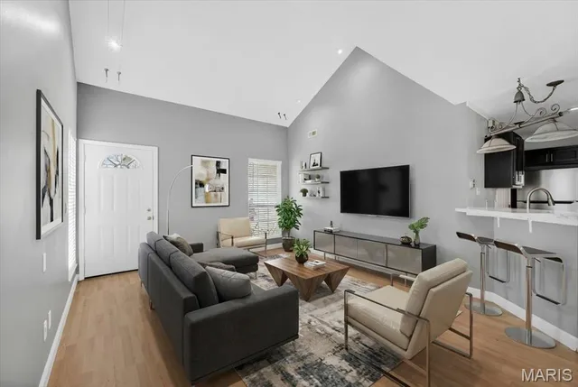 $177,000 | 850 Liberty Village Drive, Florissant, MO 63031