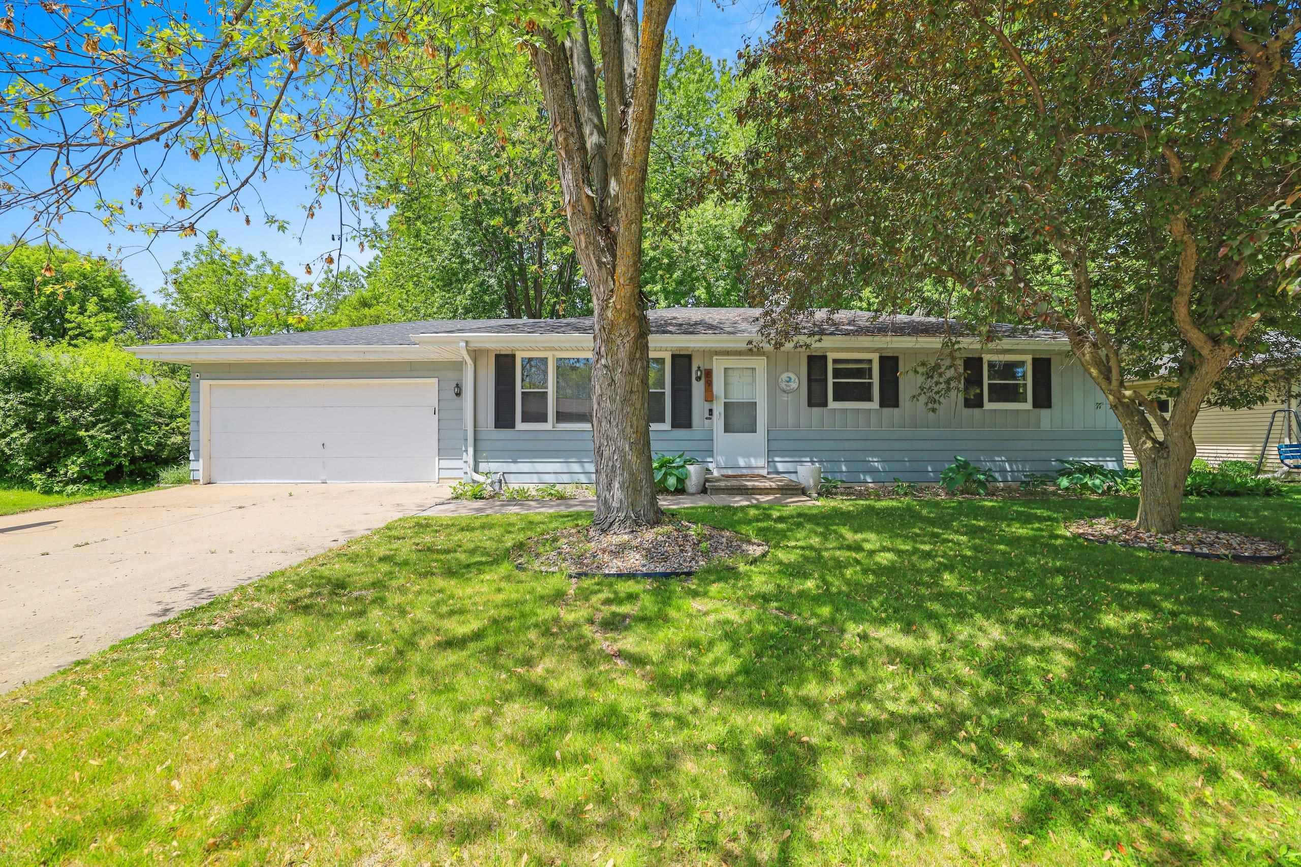 89 Hillock Court Appleton, WI 54914 - Photo 1 of 56