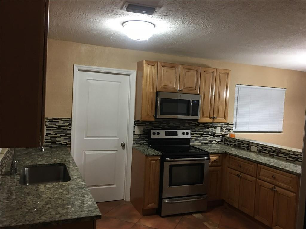 490 West 34th Street Riviera Beach, FL 33404 - Photo 16 of 36 Photo 17