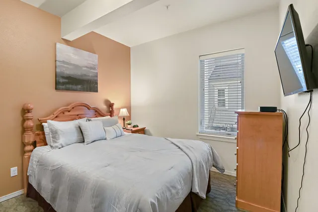 $699,000 | 1702 West Dean Avenue, Spokane, WA 99201