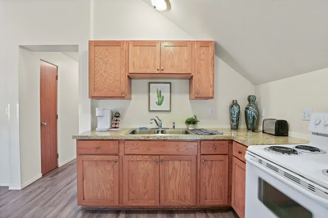 $699,000 | 1702 West Dean Avenue, Spokane, WA 99201