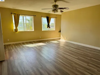 $948,000 | 2102 Overhill Road, Concord, CA 94520
