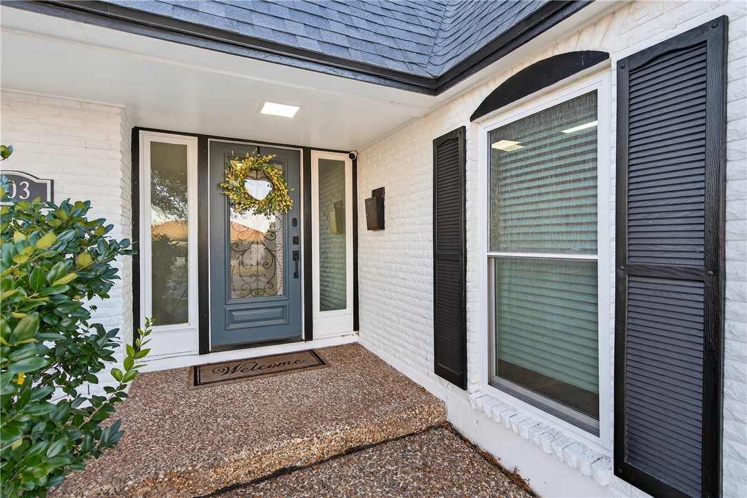 103 Granby Place Portland, TX 78374 - Photo 4 of 40 a view of entryway front of house