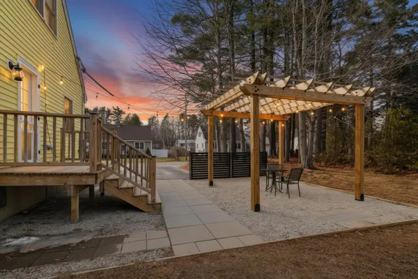 $449,000 | 31 Hanson Drive, Topsham, ME 04086