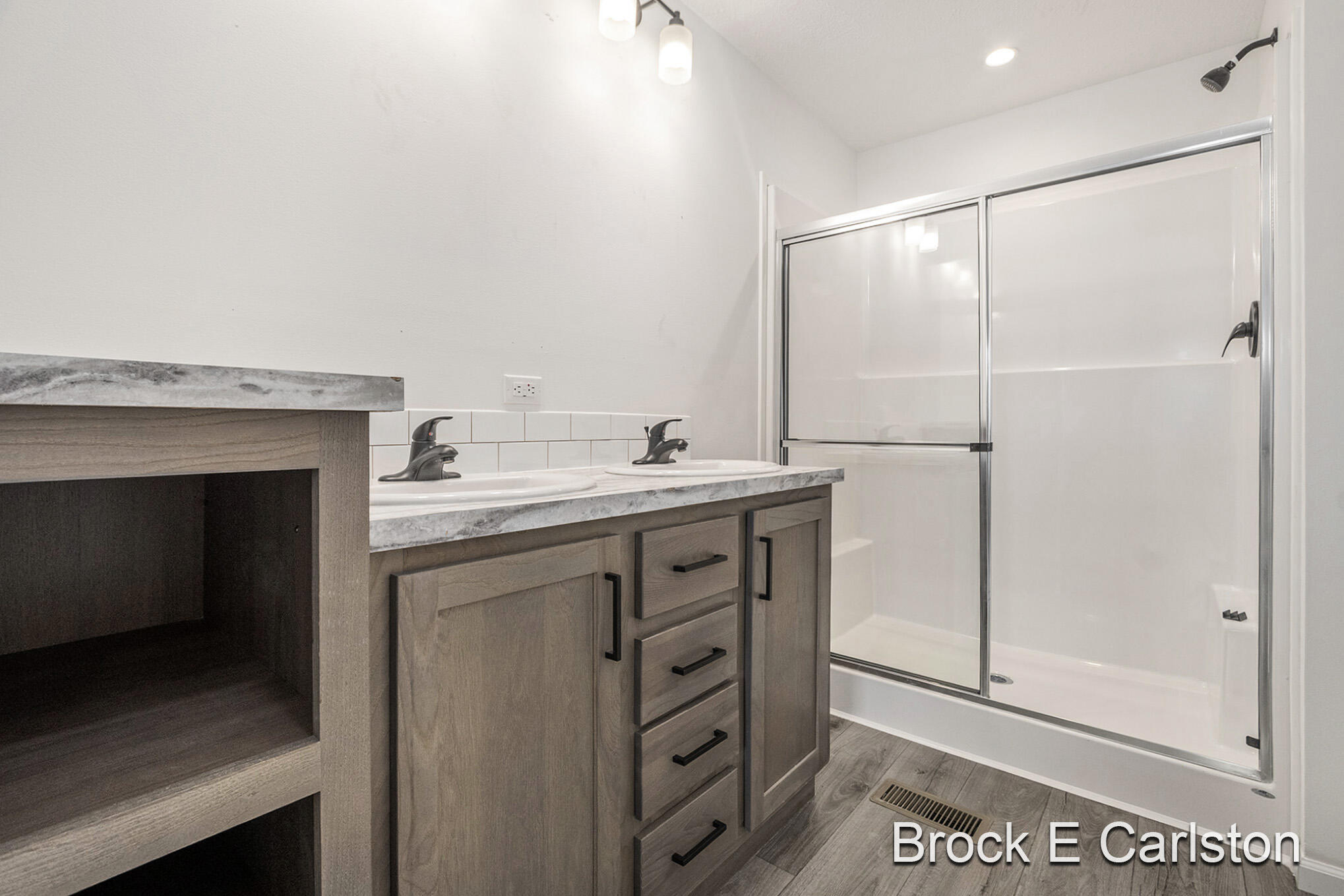 1283 East Ellis Road, Unit 18 Norton Shores, MI 49441 - Photo 16 of 22 DSC_4566