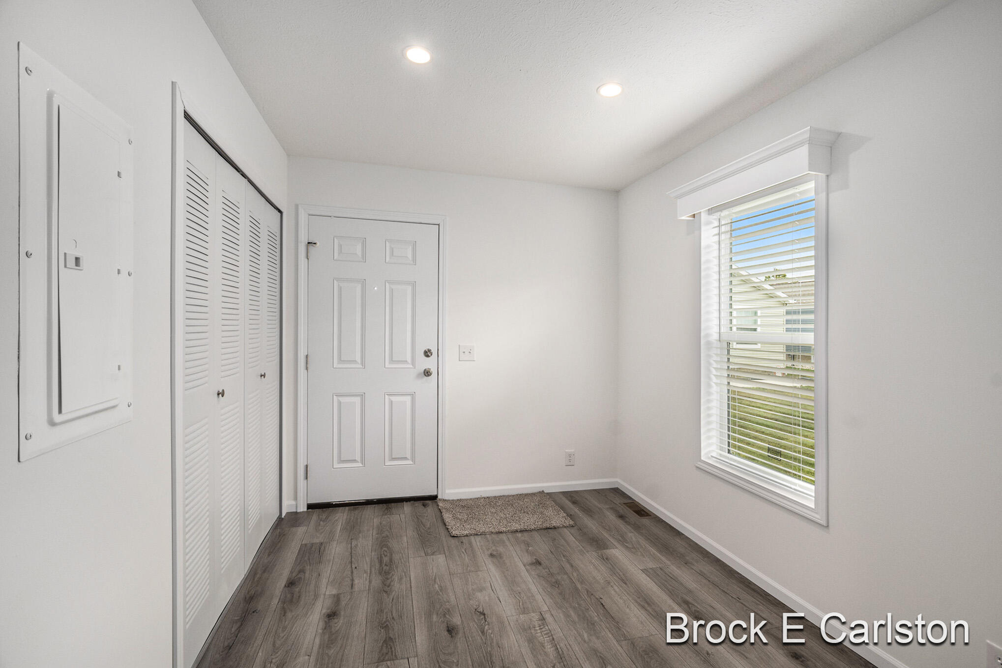 1283 East Ellis Road, Unit 18 Norton Shores, MI 49441 - Photo 17 of 22 DSC_4568