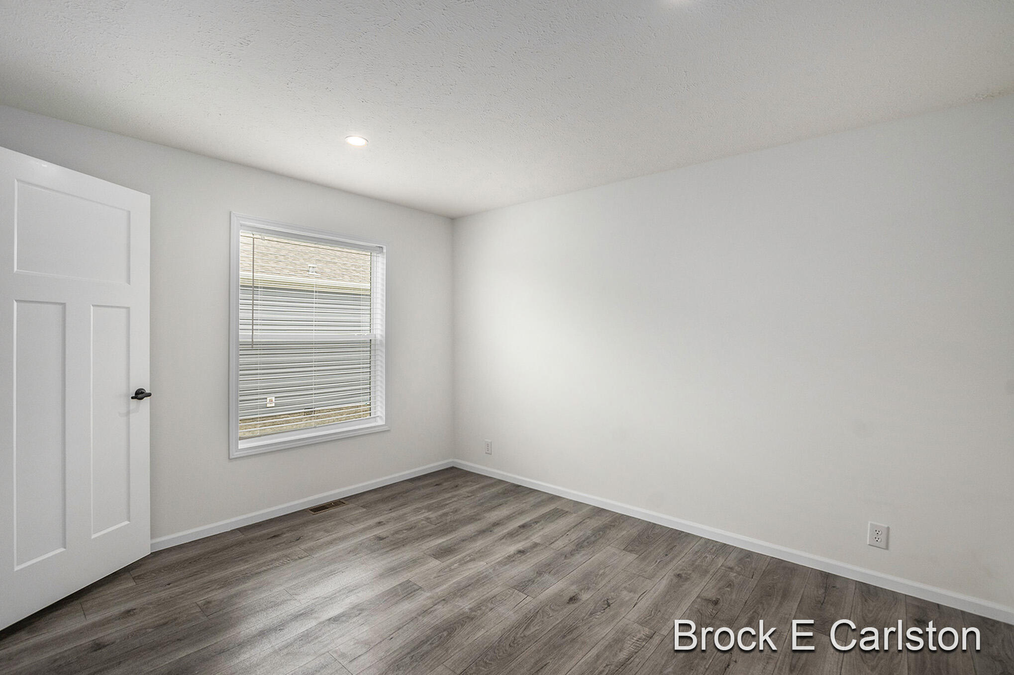 1283 East Ellis Road, Unit 18 Norton Shores, MI 49441 - Photo 21 of 22 DSC_4586