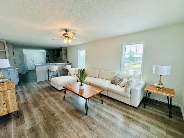 1283 East Ellis Road, Unit 18 Norton Shores, MI 49441 - Photo 7 of 22 20240808182839010182000000-o