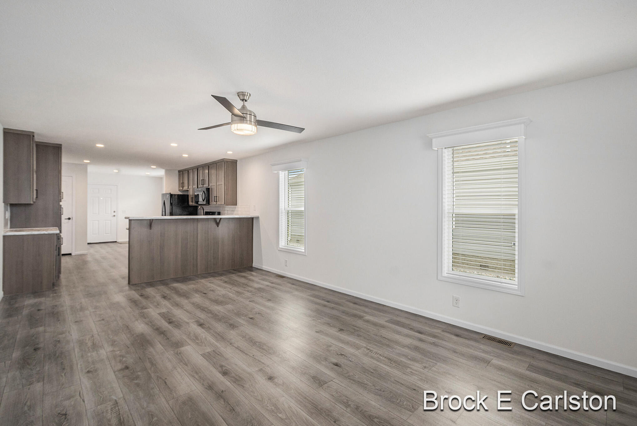 1283 East Ellis Road, Unit 18 Norton Shores, MI 49441 - Photo 8 of 22 DSC_4579