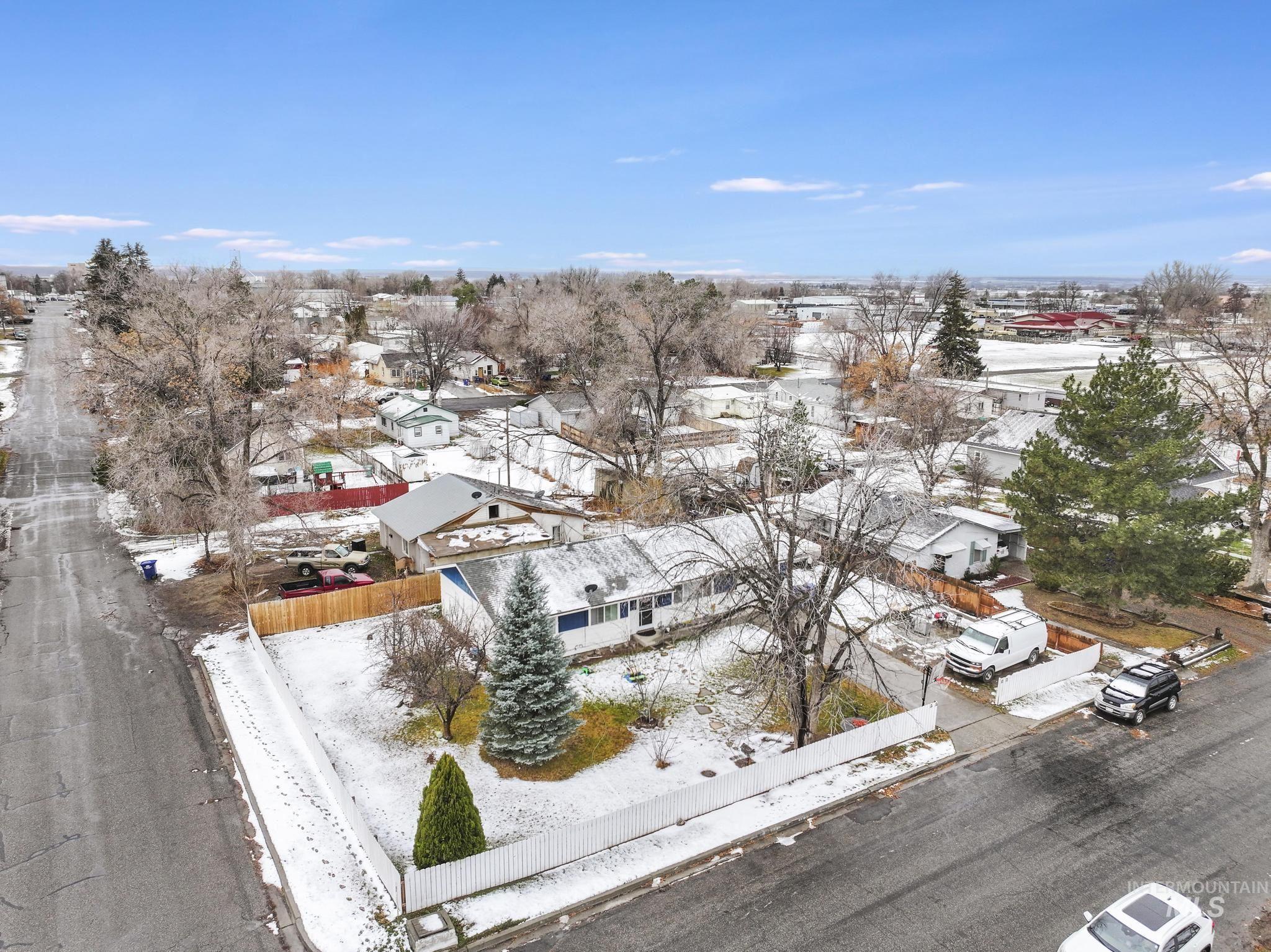 403 3rd Avenue West Jerome, ID 83338 - Photo 24 of 36 Snowy aerial view with a residential view