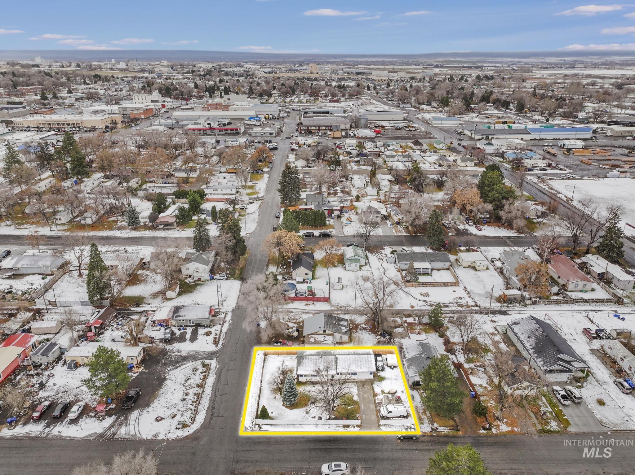 403 3rd Avenue West Jerome, ID 83338 - Photo 28 of 36 Aerial view of property and surrounding area with property parcel outlined
