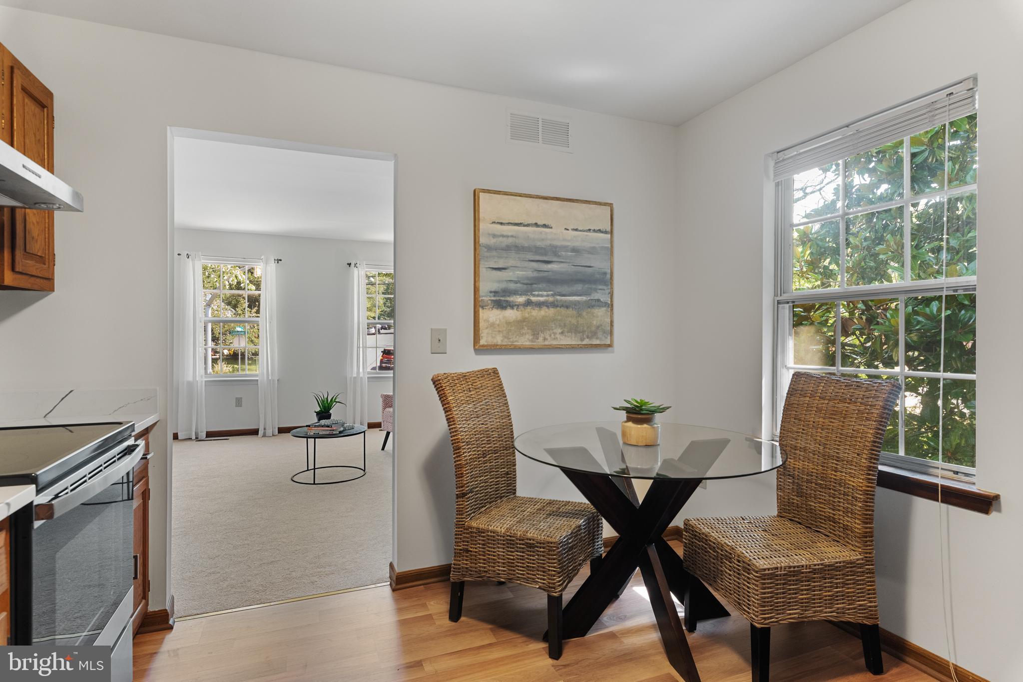 534 Londontown Road Edgewater, MD 21037 - Photo 15 of 59 a dining room with furniture and window