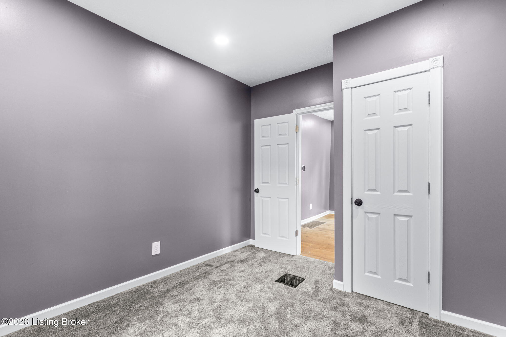 6674 Rutledge Road Louisville, KY 40258 - Photo 16 of 37 16-web-or-mls-4F0A8381