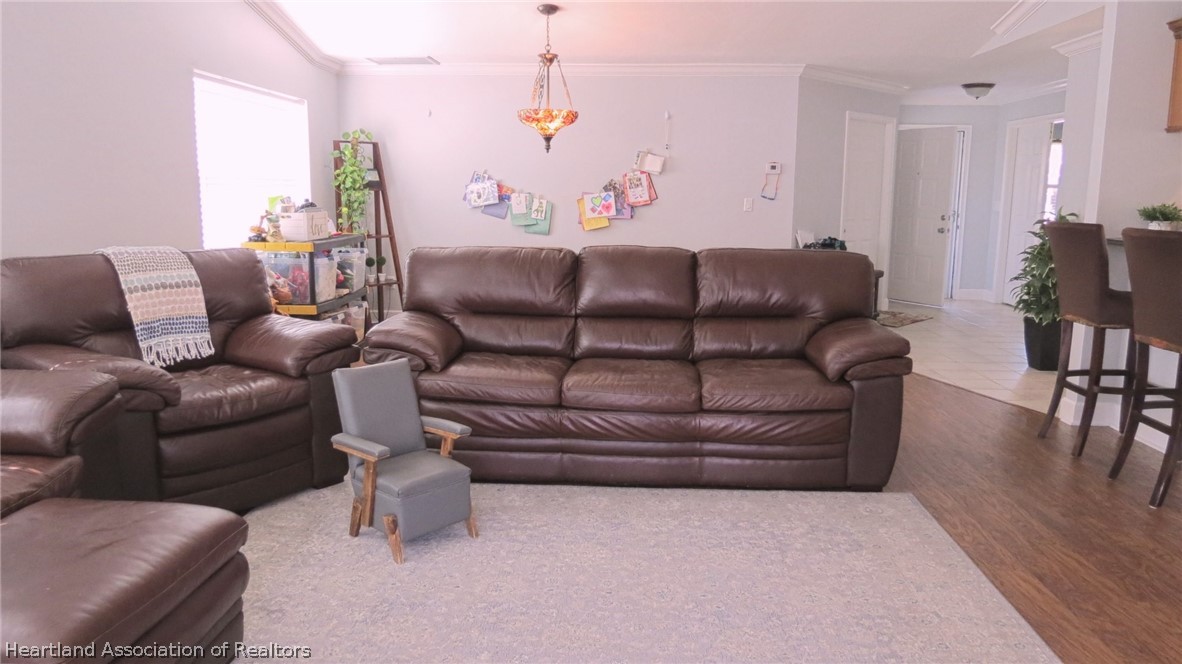 2016 Par Road Sebring, FL 33872 - Photo 5 of 25 Gallery Image 5
