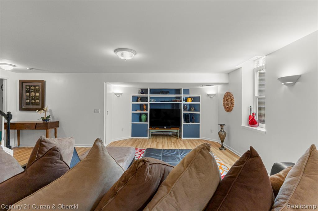 756 Sandalwood Road Canton, MI 48188 - Photo 38 of 65