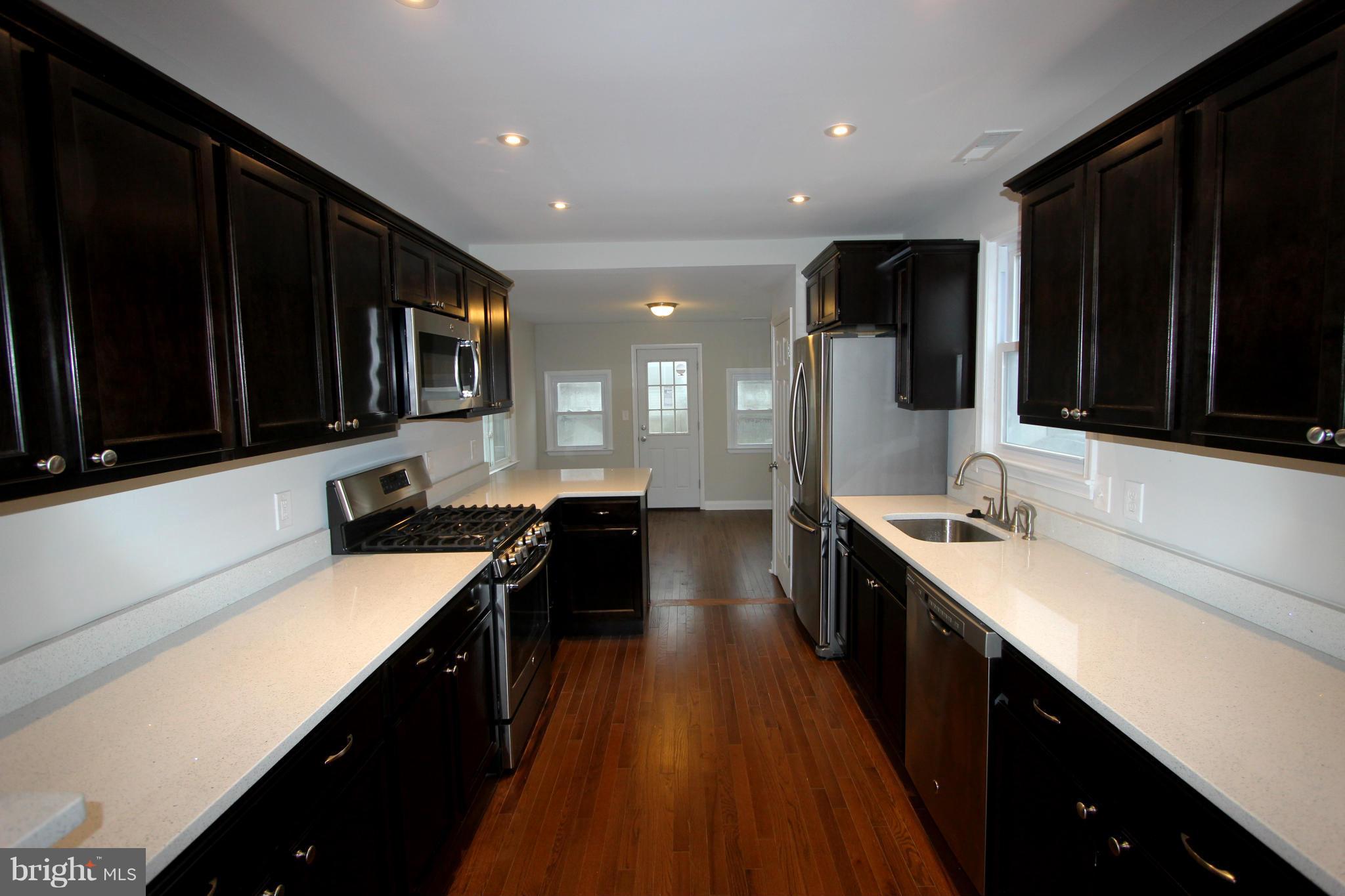 5 Plateau Road Baltimore, MD 21221 - Photo 3 of 18 Kitchen