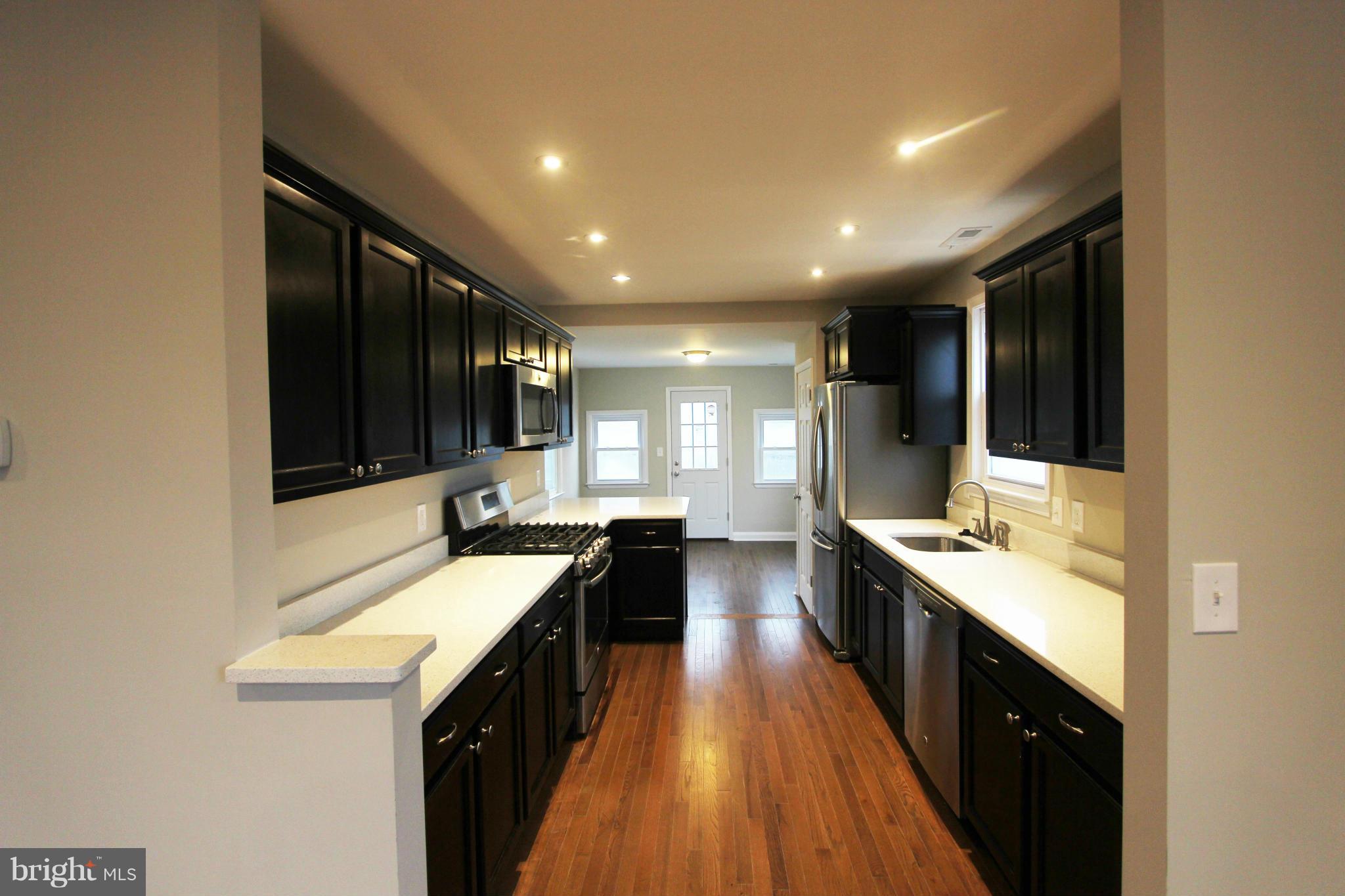 5 Plateau Road Baltimore, MD 21221 - Photo 4 of 18 Kitchen
