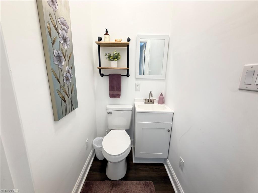 322 Layell Road Elkin, NC 28621 - Photo 29 of 46 Half bath