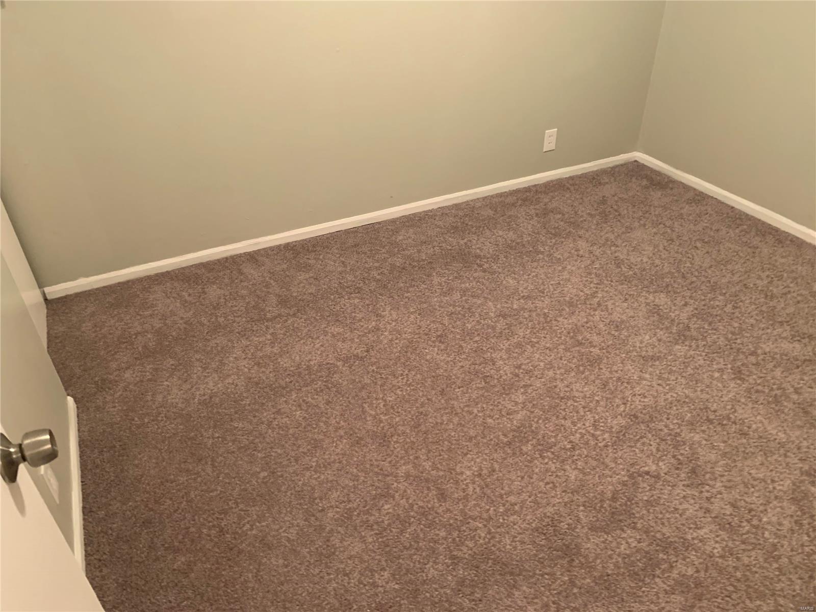 229 Grampian Road St. Louis, MO 63137 - Photo 11 of 20