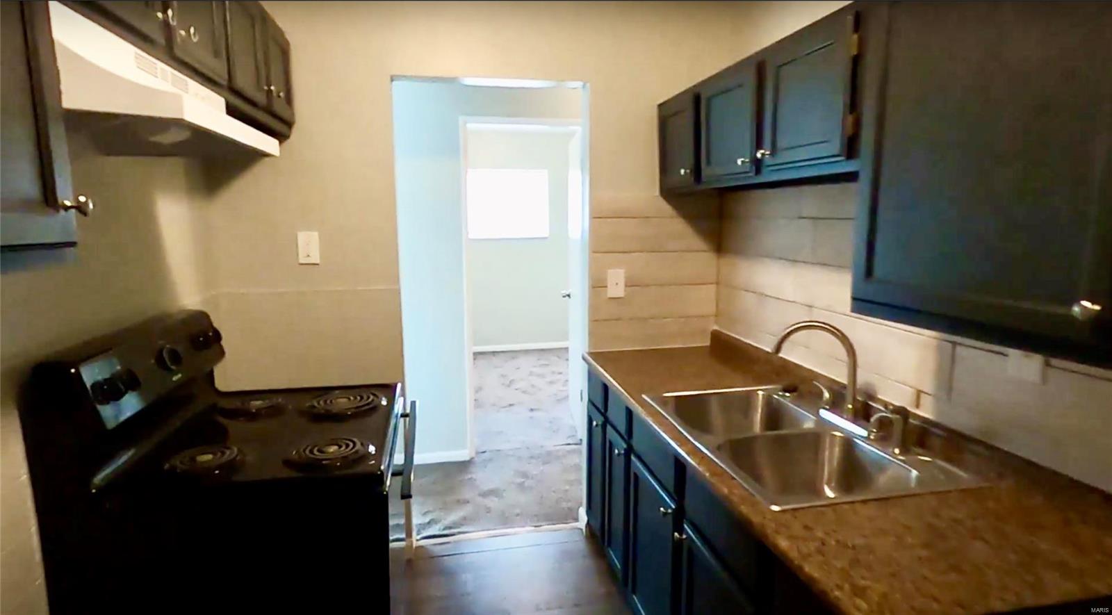 229 Grampian Road St. Louis, MO 63137 - Photo 8 of 20