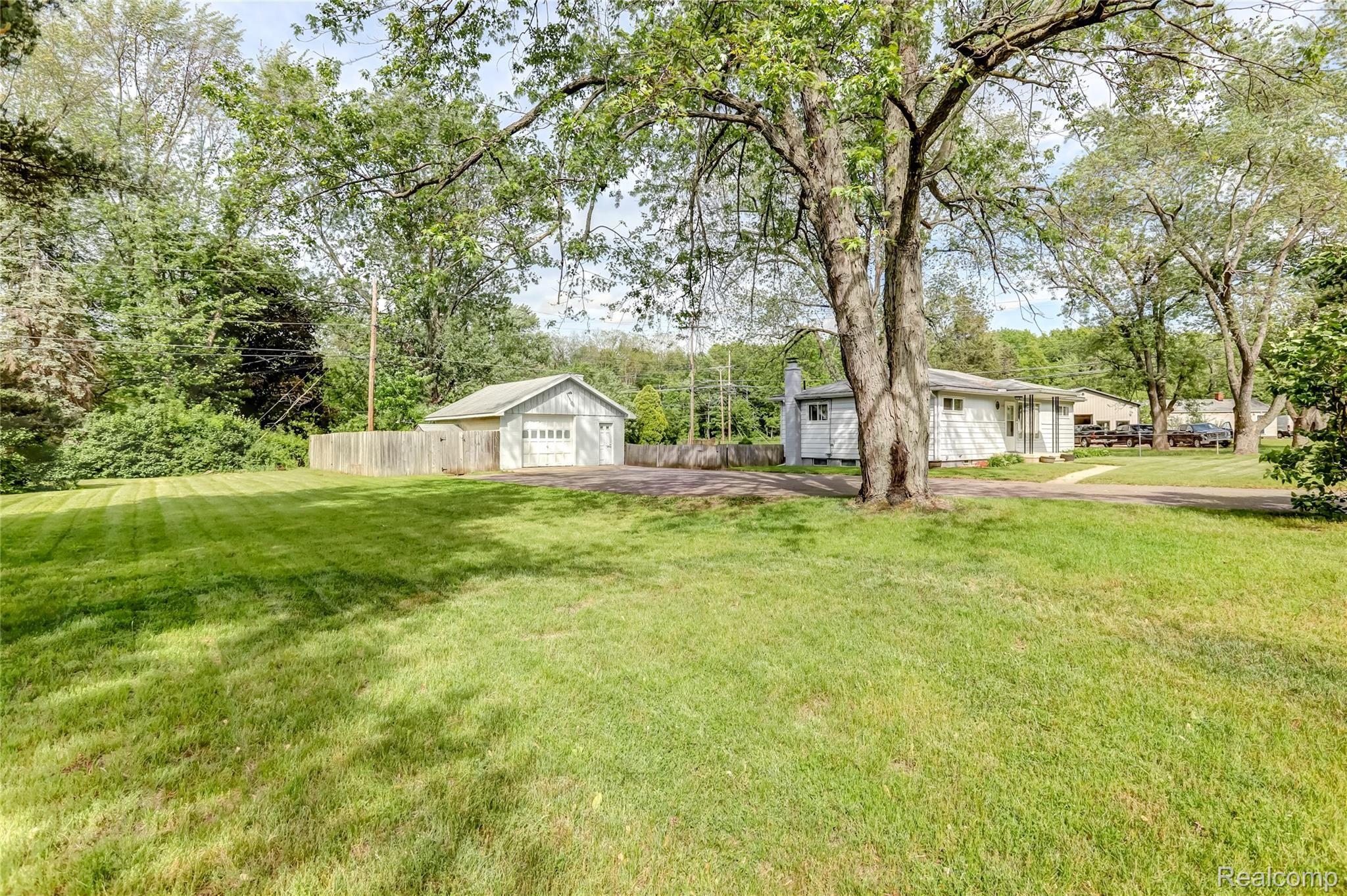160 Polvadera Street Commerce Township, MI 48382 - Photo 26 of 26 160 Polvadera Street, Commerce Charter Township, MI-26-FULL.jpg