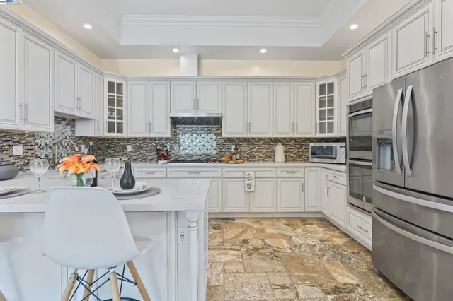 $1,688,000 | 6588 Longwalk Drive, Oakland, CA 94611