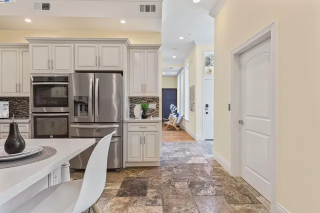 $1,688,000 | 6588 Longwalk Drive, Oakland, CA 94611