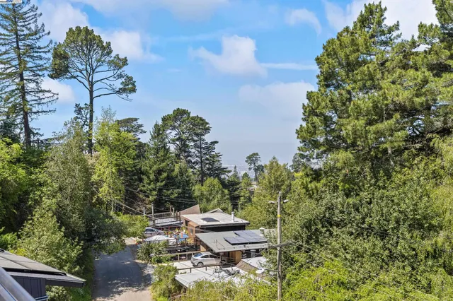 $1,688,000 | 6588 Longwalk Drive, Oakland, CA 94611