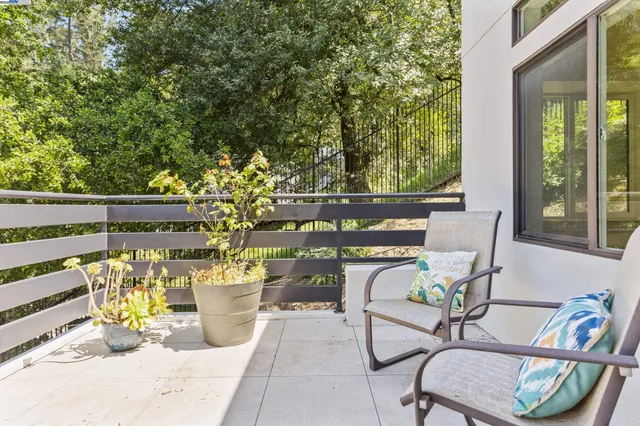 $1,688,000 | 6588 Longwalk Drive, Oakland, CA 94611