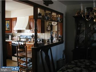 12236 Sweet Briar Road Philadelphia, PA 19154 - Photo 4 of 12 Gallery Image 4