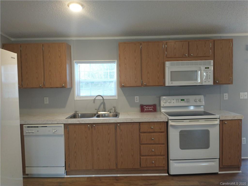 4425 Sugar Hill Road Marion, NC 28752 - Photo 12 of 46 Gallery Image 12