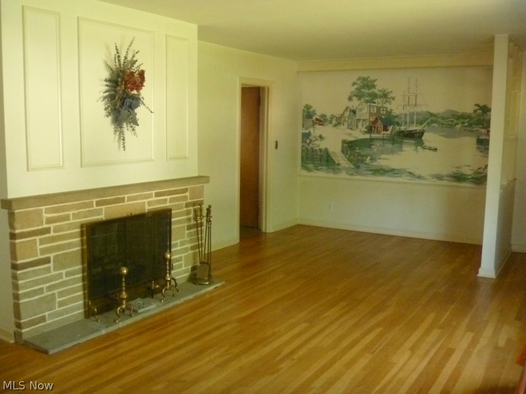 1151 Carver Road Cleveland, OH 44112 - Photo 4 of 12