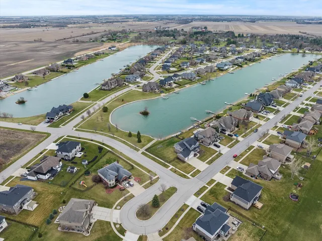 $150,000 | 13745 Memorial Drive, Manhattan, IL 60442