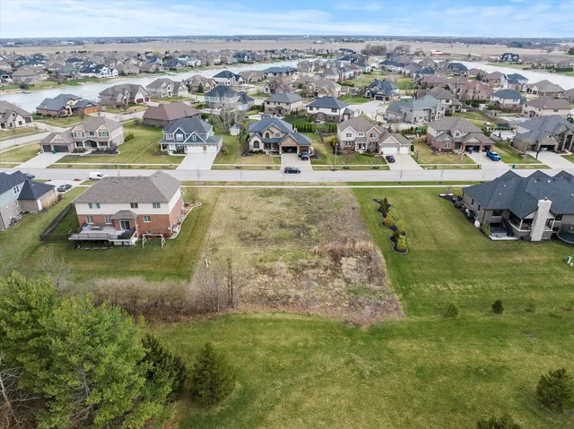 $150,000 | 13745 Memorial Drive, Manhattan, IL 60442