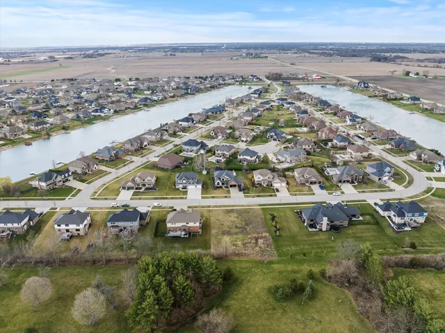 $150,000 | 13745 Memorial Drive, Manhattan, IL 60442