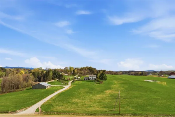 $905,000 | 48 Bushey Drive, Shelburne, VT 05482