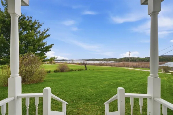 $905,000 | 48 Bushey Drive, Shelburne, VT 05482