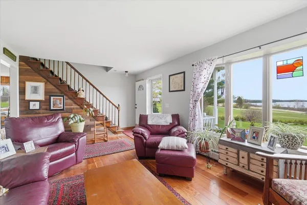 $905,000 | 48 Bushey Drive, Shelburne, VT 05482