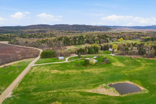 $905,000 | 48 Bushey Drive, Shelburne, VT 05482