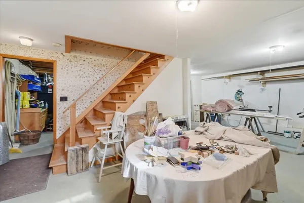 $905,000 | 48 Bushey Drive, Shelburne, VT 05482
