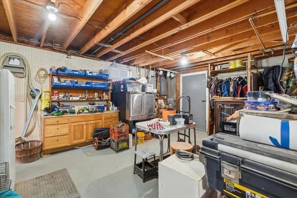 $905,000 | 48 Bushey Drive, Shelburne, VT 05482