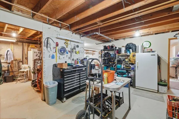 $905,000 | 48 Bushey Drive, Shelburne, VT 05482