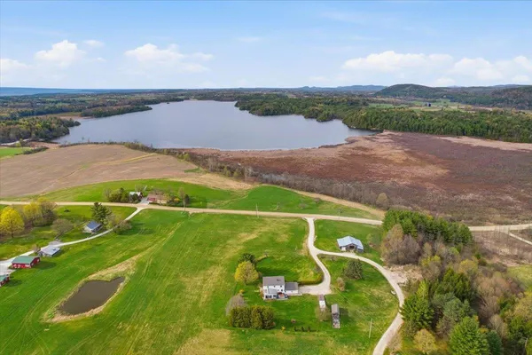 $905,000 | 48 Bushey Drive, Shelburne, VT 05482