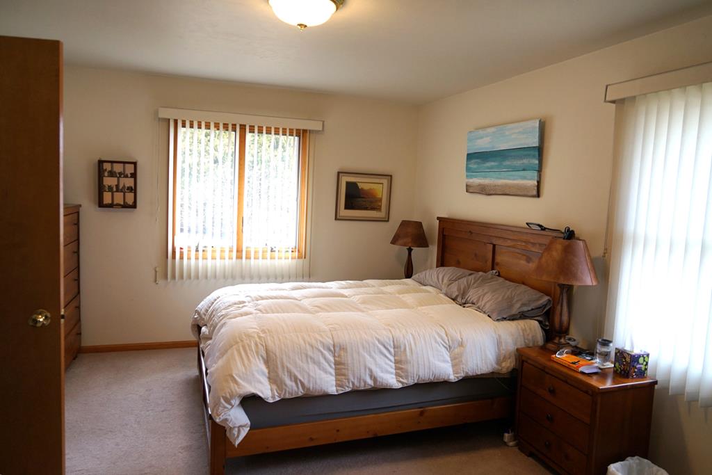 420-424 North Park Road Algoma, WI 54201 - Photo 25 of 34 Main Bedroom 424 unit