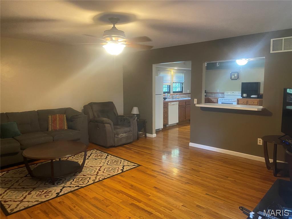 6355 Foxfire Lane French Village, MO 63036 - Photo 7 of 19