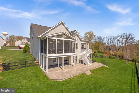 $1,150,000 | 35829 Peninsula Court, Round Hill, VA 20141