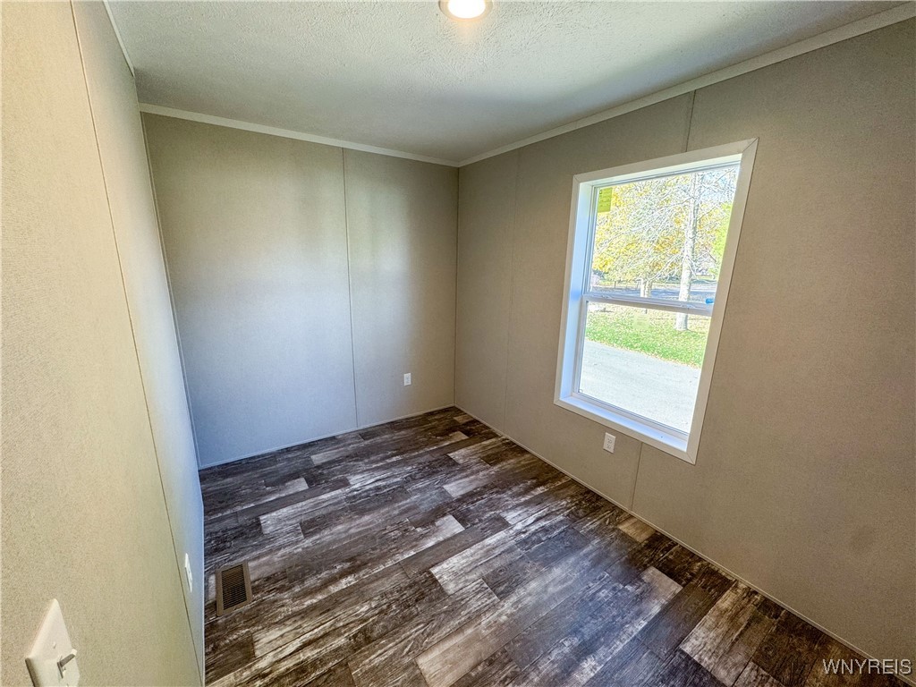 70 Rome Lane Ontario, NY 14519 - Photo 9 of 18