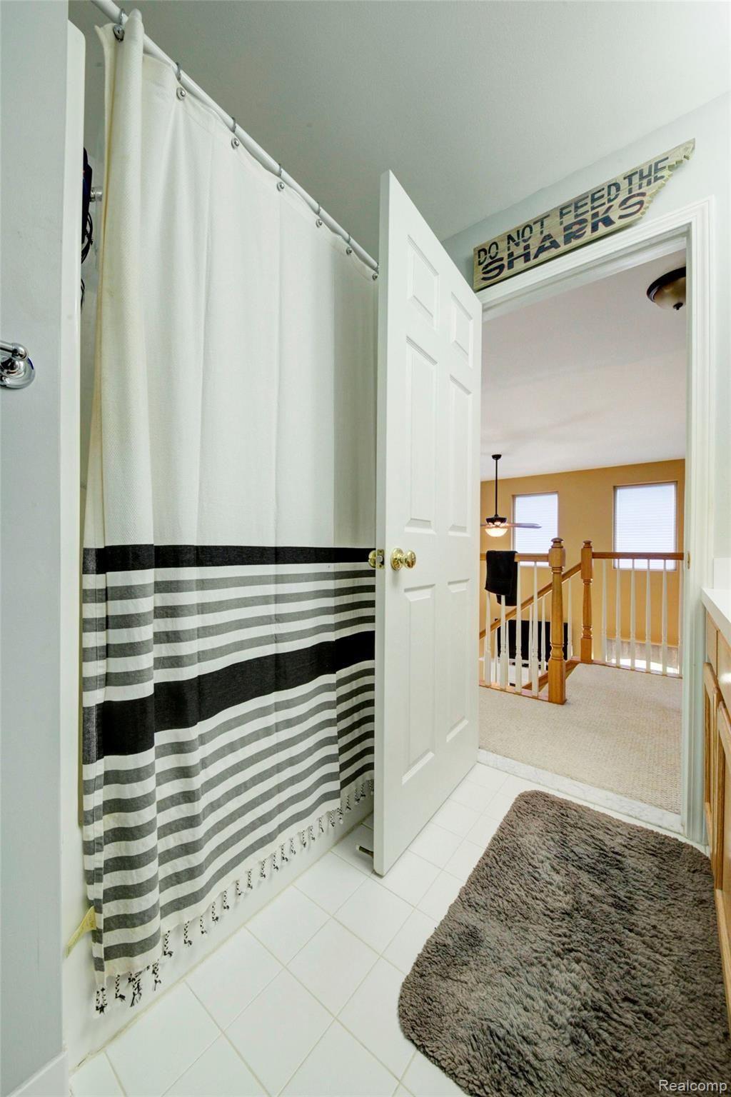 2501 Clivedon Road Howell, MI 48843 - Photo 46 of 74 4H8A3817_8_9.jpg